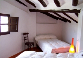 Dormitorio doble abuhardillado