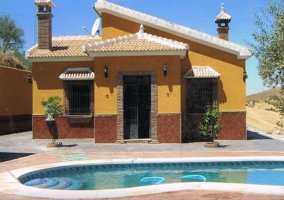 Piscina iluminada