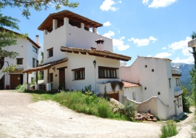 Exteriores y vista de la casa