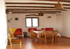 Salón con comedor