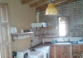 Cocina con electrodomésticos