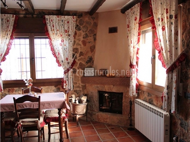 perfect salon rustico con chimenea y calefaccion with salones con chimenea rusticos with salones rusticos con chimenea - Salones Rusticos Con Chimenea perfect salon rustico con chimenea y calefaccion with salones con chimenea rusticos with salones rusticos con chimenea - Salones Rusticos Con Chimenea