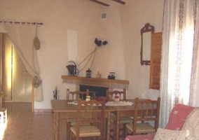 Salón totalmente equipado