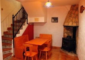 Entrada con chimenea