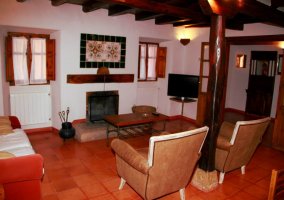 Habitación con cama de matrimonio