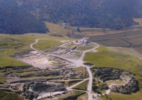 Anfiteatro de la Ciudad Romana de Segóbriga muy bien conservado