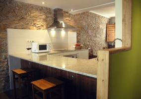 Cocina de piedra de la casa rural