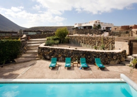 Vistas de la piscina de la finca