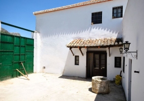 Pasillo de la casa con vistas del comedor