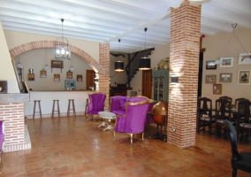 Salón con chimenea