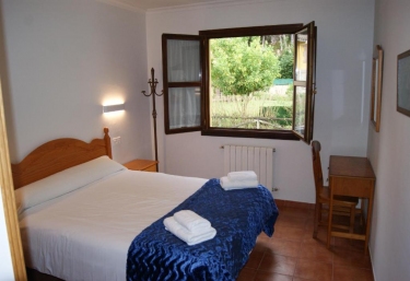Dormitorio amplio azul 