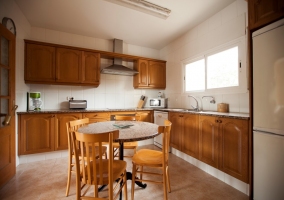 Cocina amueblada y equipada
