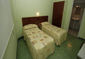 Habitación doble con baño