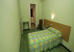 Habitación individual con baño