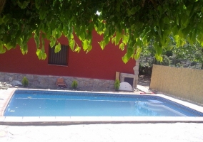 Piscina lista para nadar