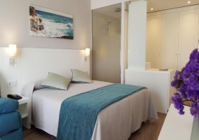 Suite Junior con vistas parciales al mar