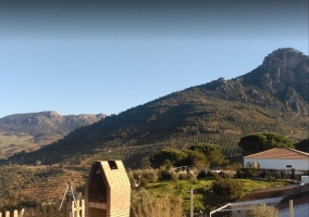 Terraza con vistas a la sierra