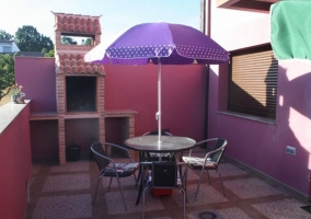 Cocina y sala de estar con vistas de la planta superior