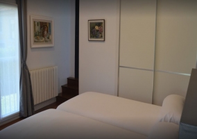 Dormitorio con jacuzzi