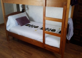 Litera con cama equipada