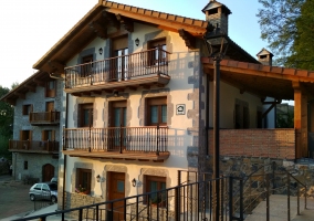 La casa desde lejos