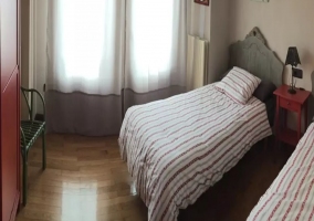 Cuarto doble con cama de matrimonio