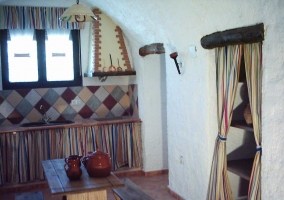 Cocina de la casa con ventana