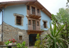 Fachada casa rural 