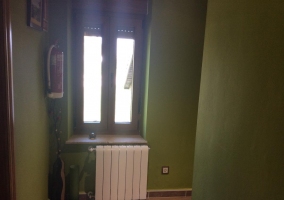 Pasillo con ventanas en la casa