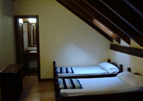 Habitación Cuádruple con baño privado