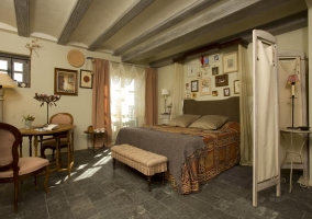 Double bedroom with spectacular bed