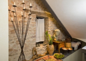 Accommodation with details