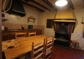 Cocina comedor con horno barbacoa