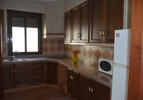 Sala de estar con balcón