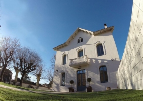 Dos Domus