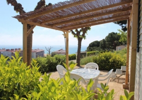 Bungalow superior (4 adultos)