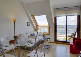Apartamento Superior Ático con balcón
