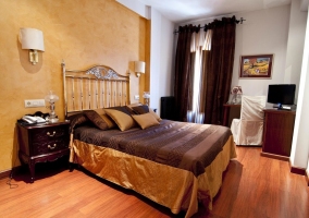 Hab.Doble Exterior Castillo y Avenida SPA