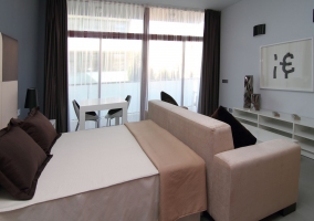 Estudio con Sofá Cama
