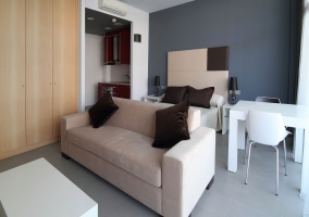 Estudio con Jardín