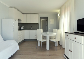 Apartamentos Turísticos Sol i Pins