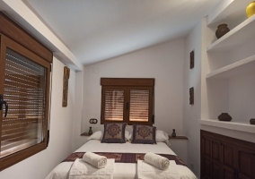 Cuádruple - Dos Habitaciones con Baño Compartido
