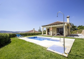 Villa con Piscina Privada