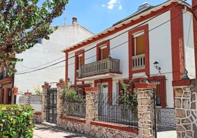 Piscina con solarium