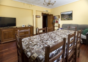 Salón con el comedor en la misma estancia