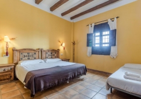 Triple con baño privado
