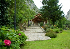 Casa de Baños con piscina