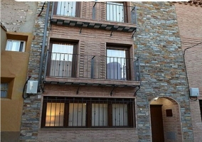 Fachada con balcones