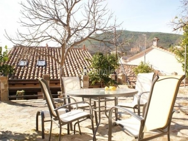 El Corral de la Higuera en Torre De Don Miguel (Cáceres)