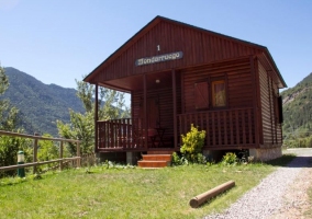 Rebestimiento de madera en el bungalow 